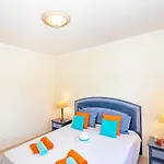 Townhouse Moreton By Algarve Vacation Holiday home