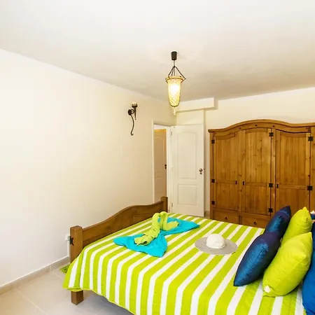 Holiday home Townhouse Moreton - Moradia Com Jacuzzi E Piscina - Portimao