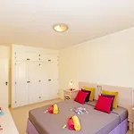 Townhouse Moreton - Moradia Com Jacuzzi E Piscina - Feriehus *