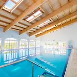 Townhouse Moreton - Moradia Com Jacuzzi E Piscina - Feriehus