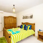 Townhouse Moreton - Moradia Com Jacuzzi E Piscina - Portimão