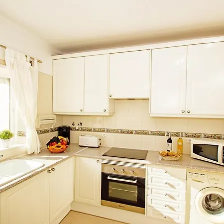 Townhouse Moreton By Algarve Vacation * Portimão