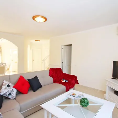 Townhouse Moreton By Algarve Vacation * Portimão